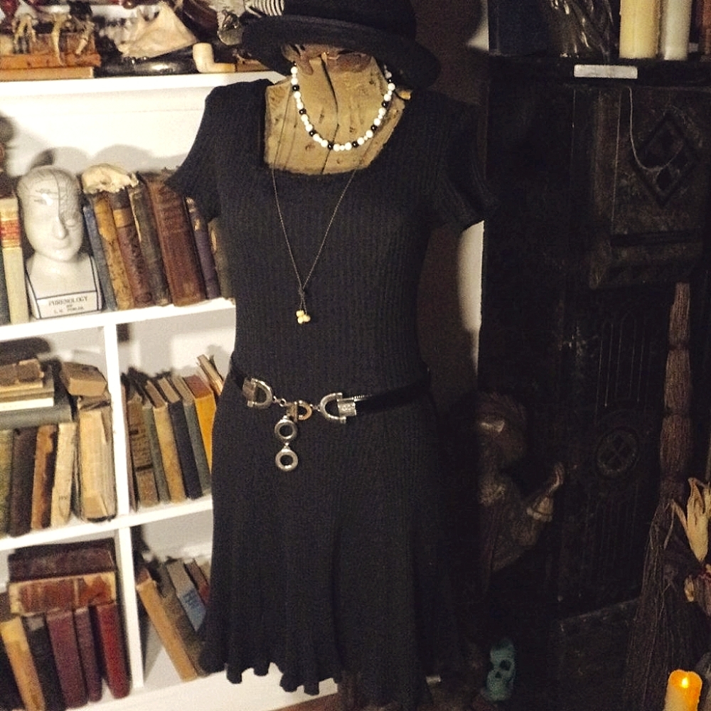 🖤Vintage 90's Black Short Sleeve Dress🖤